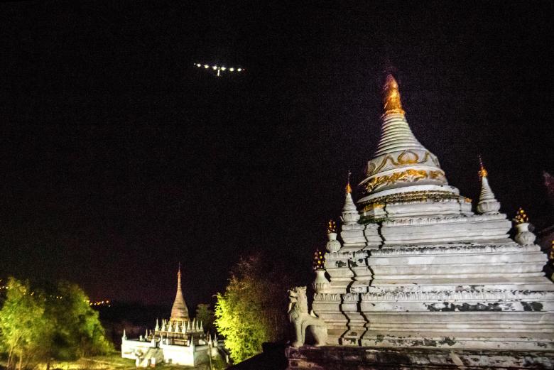 Solar Impulse takes-off from Mandalay to Chongqing