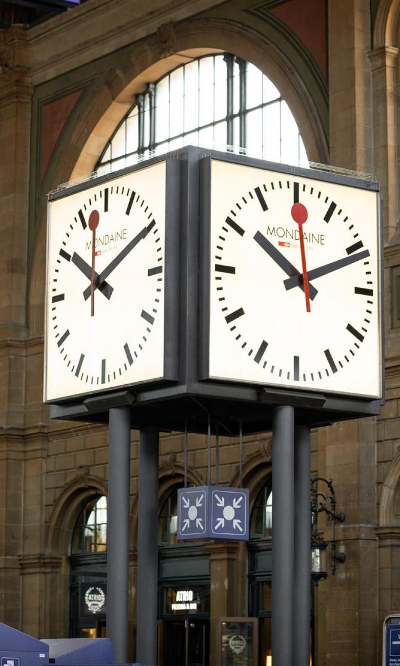 Un reloj Mondaine en la estación de trenes de Zúrich