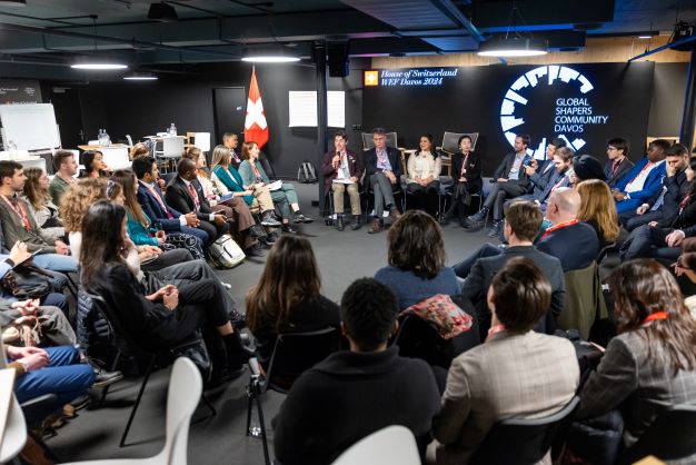 La session du Global Shapers Davos Hub sur la gestion des déchets à la House of Switzerland Davos 2024. © DFAE, Présence Suisse