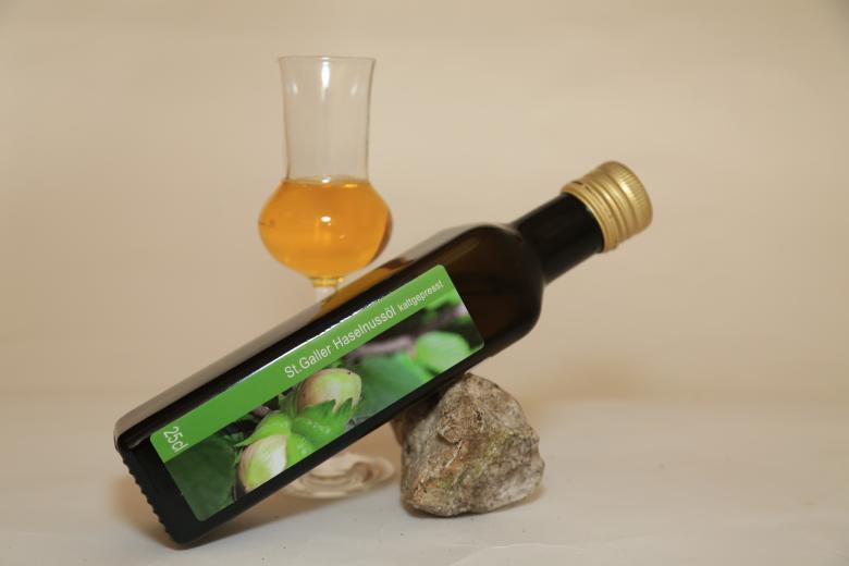 St. Galler Haselnussöl kaltgepresst