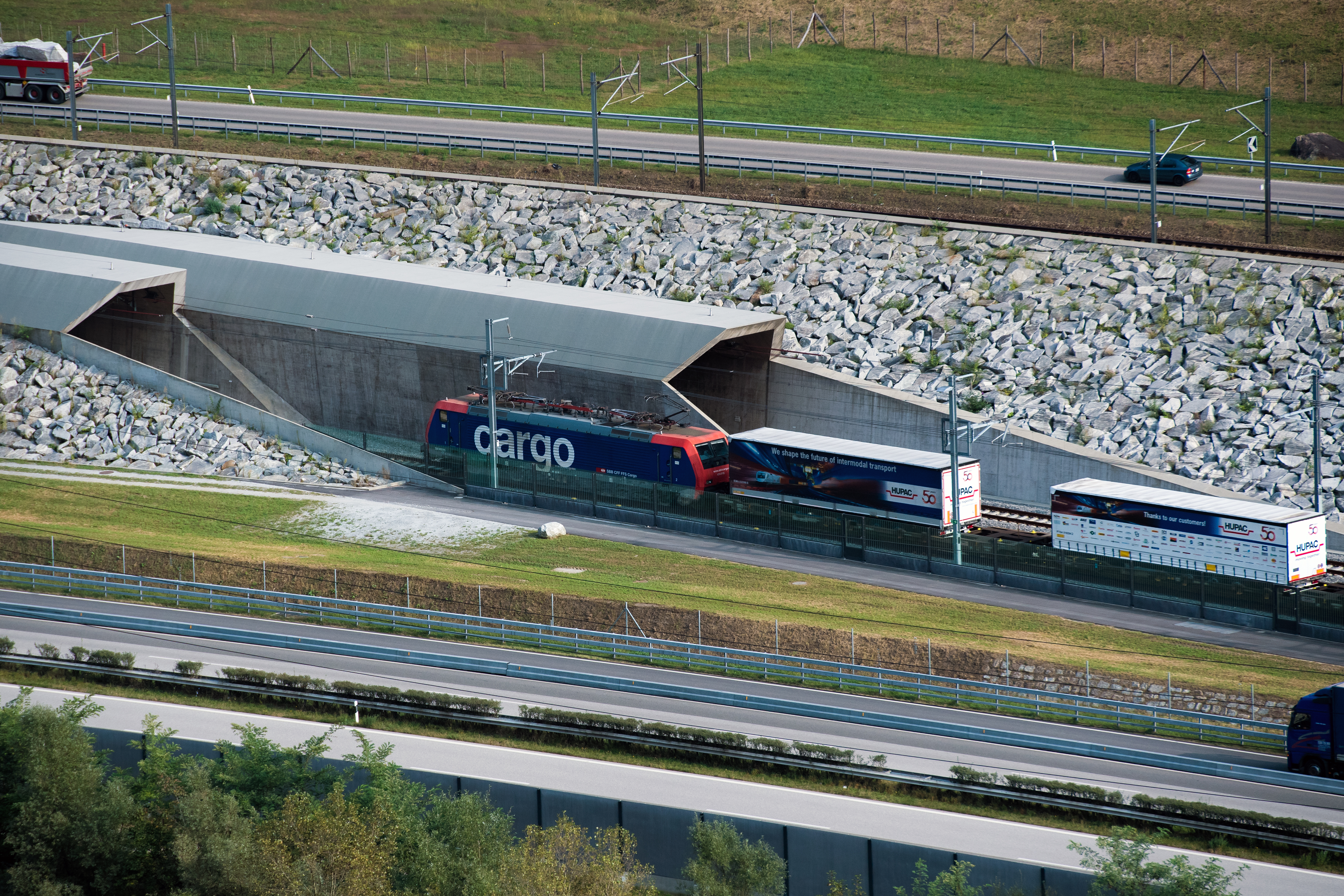 Rail has a 70% market share of freight transport through the Alps. © Hupac