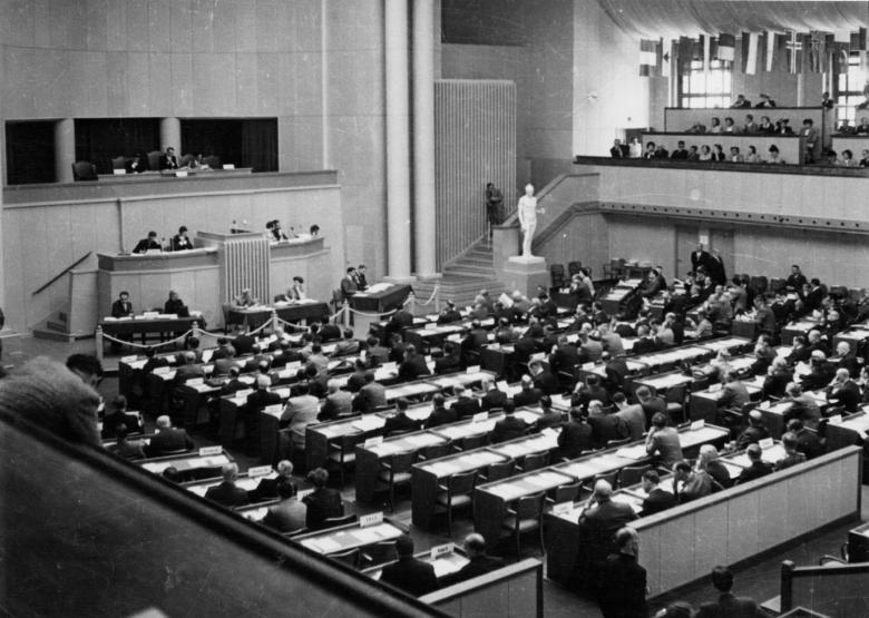 Diplomatische Konferenz von 1949 in Genf zur Schaffung internationaler Konventionen zum Schutz von Opfern des Krieges © Archiv IKRK (ARR)