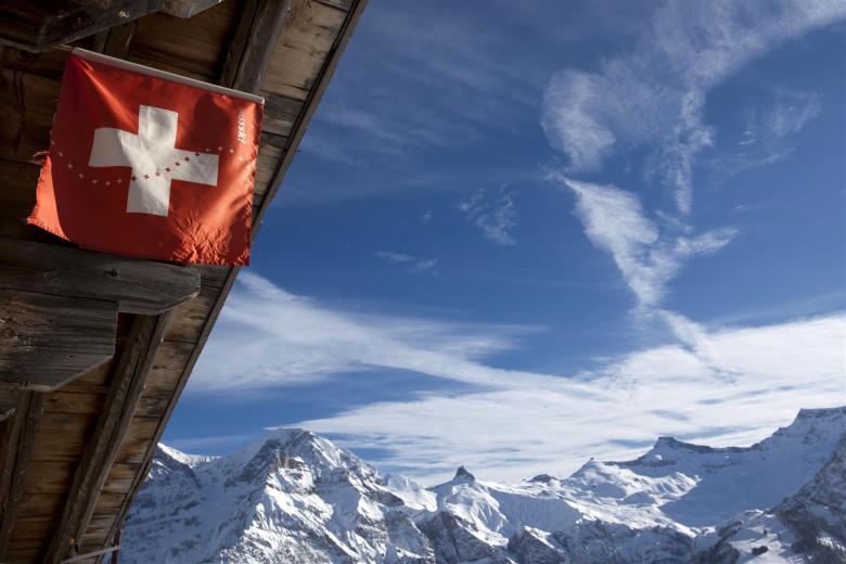 Die Schweizerfahne: Stolz des ganzen Landes