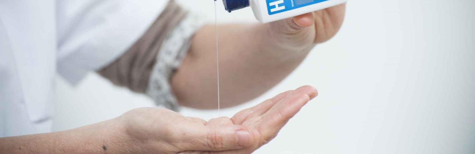 Hand hygiene © Julien Gregorio/phovea/HUG