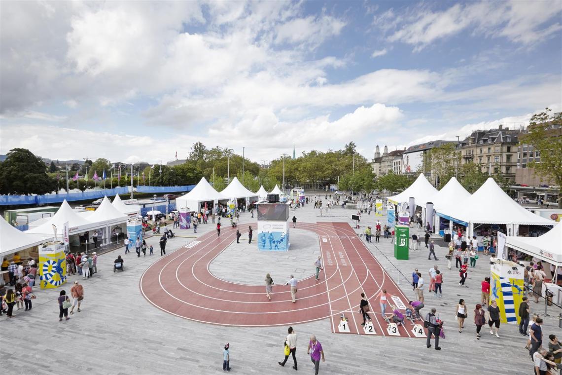 Sechseläutenplatz in Zurich