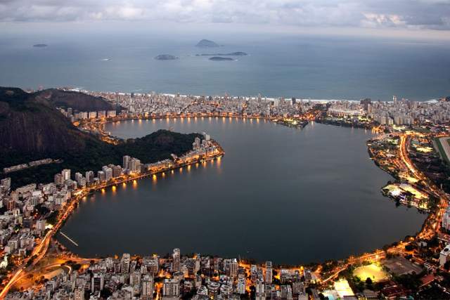 32Brazil~020Rio_de_Janeiro~060Corcovado~120Lagoa.jpg