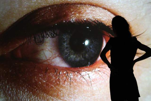Rafael_Lozano_Hemmer_1_SurfaceTension (Large).jpg