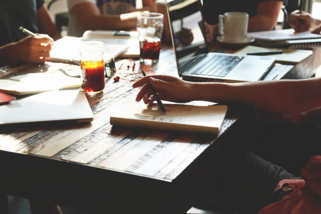 startup-start-up-people-silicon-valley-teamwork (Large).jpg