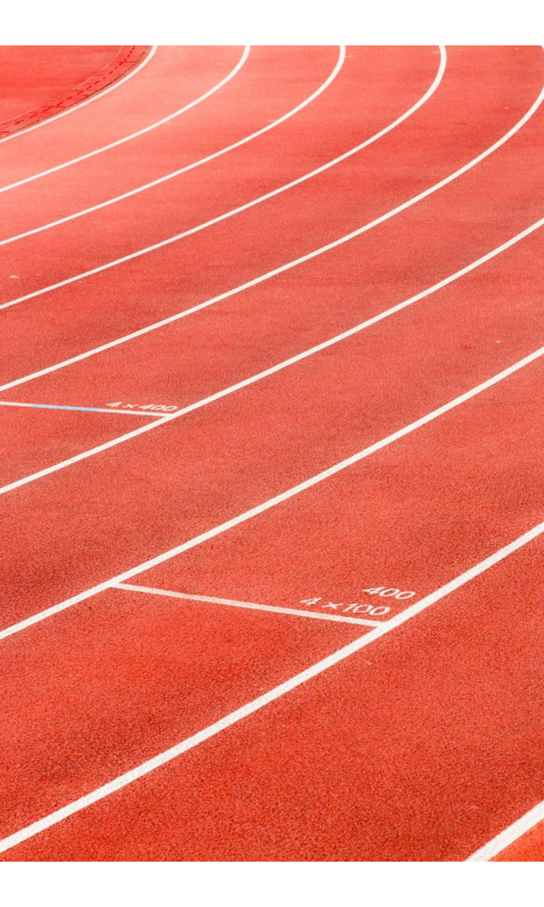 Sports during lockdown © Unsplash/@lysanderyuen