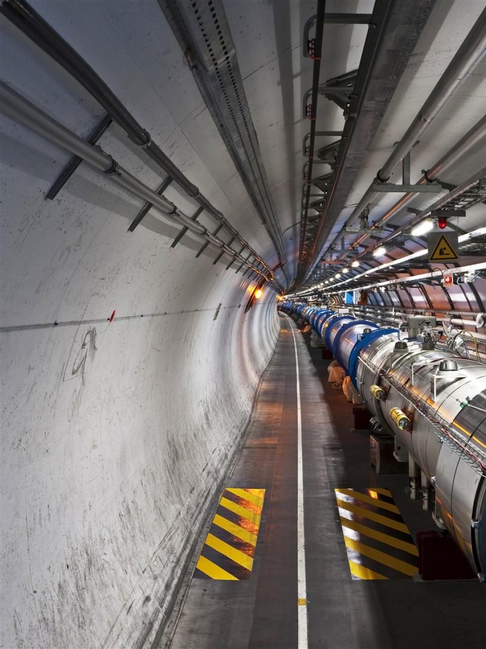 Il tunnel del grande collisore di adroni (LHC).