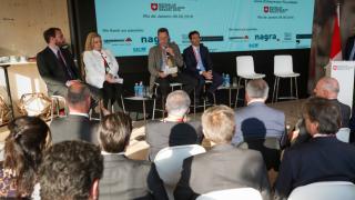 debate sobre ambiente de negocios