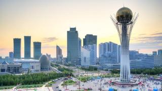 Башня «Байтерек» в казахской столице Астана отображает мифологическую картину мира. 